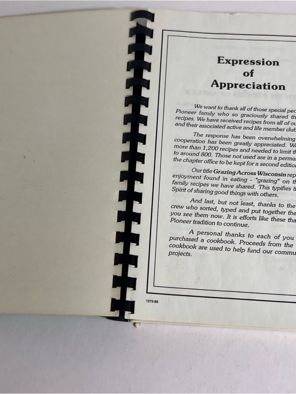 VTG Grazing Across Wisconsin Collection of Family Recipes Spiral Book 1989 - Picture 4 of 13